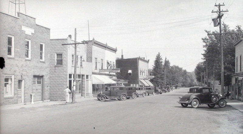 Strand Theatre - Old Photo (newer photo)
